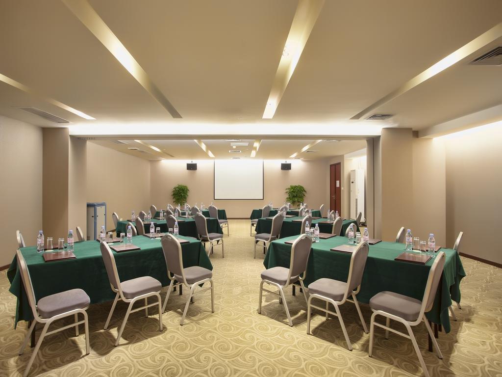 Catic Hotel--Adjacent Buliding تشوهاى المظهر الخارجي الصورة